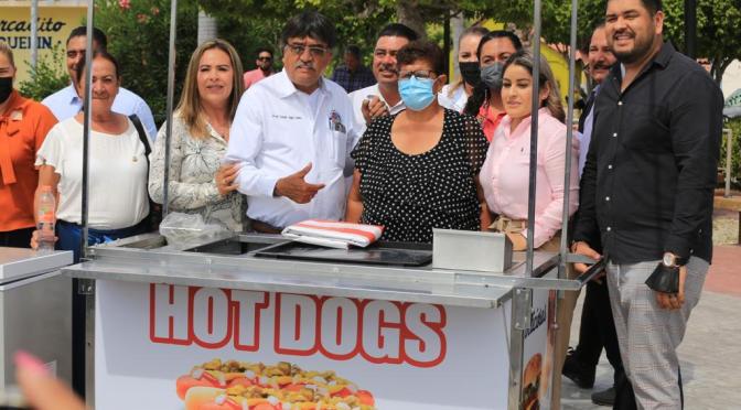 En La Ribera y Santiago entrega Gobierno de Los Cabos apoyos asistenciales
